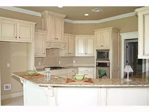 4608 Riverside Dr, Tuttle, OK 73089 photo 4