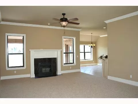 4608 Riverside Dr, Tuttle, OK 73089 photo 7