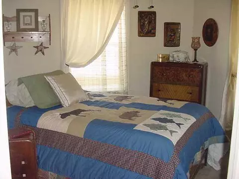 211 W 6th, Amber, OK 73004 photo 9