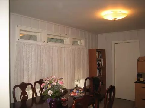 804 E Noble, Guthrie, OK 73044 photo 3