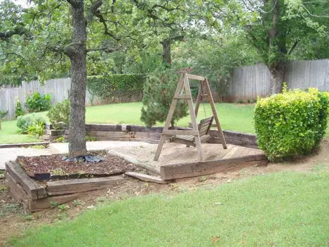 1305 Devonshire, Edmond, OK 73034 photo 10