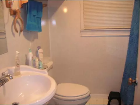 216 N 8, Mcloud, OK 74851 photo 7