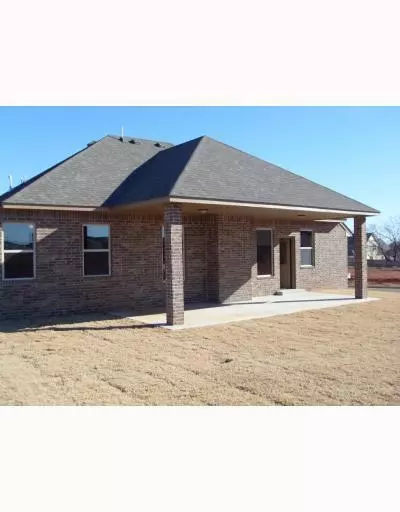 3917 Wickersham Dr, Edmond, OK 73013 photo 11