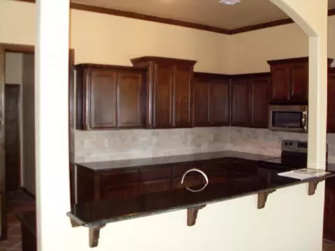 3917 Wickersham Dr, Edmond, OK 73013 photo 5