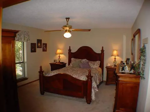 328 E Platt Dr, Yukon, OK 73099 photo 6