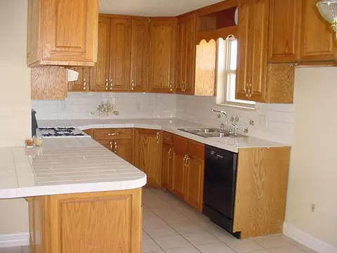 205 Meyers Dr, Tuttle, OK 73089 photo 5