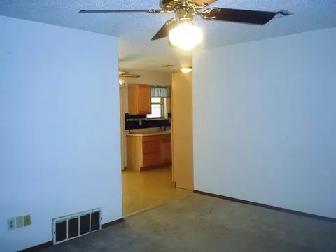 42 E 22nd, Edmond, OK 73013 photo 4