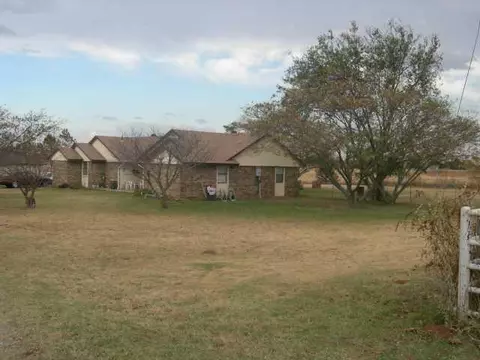 212 Englebretson, Tuttle, OK 73089 photo 8
