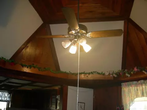 212 Englebretson, Tuttle, OK 73089 photo 7
