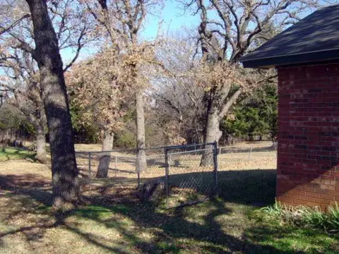 216 Johnson, Guthrie, OK 73044 photo 11