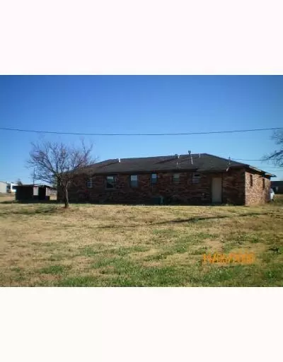 5804 N Bryan, Shawnee, OK 74801 photo 2