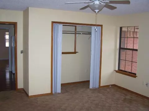606 N Pine St, Cache, OK 73527 photo 8