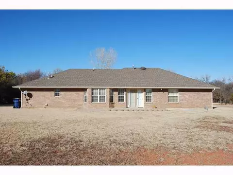 404 Timber Creek Dr, Tuttle, OK 73089 photo 10