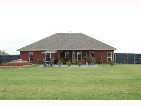 909 Eagle Ridge Rd, Tuttle, OK 73089 photo 12