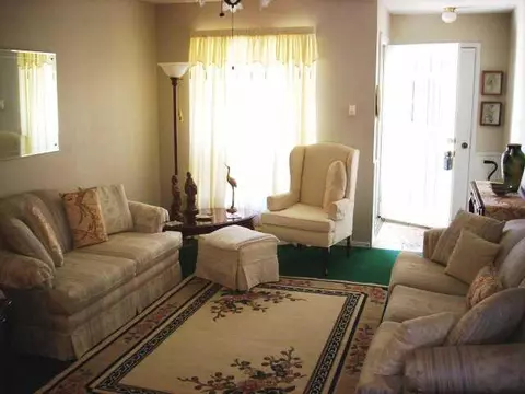545 E 29th St, Edmond, OK 73013 photo 3