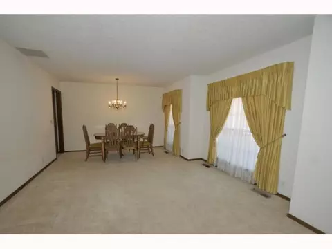 3405 Patterson Dr, Edmond, OK 73013 photo 5