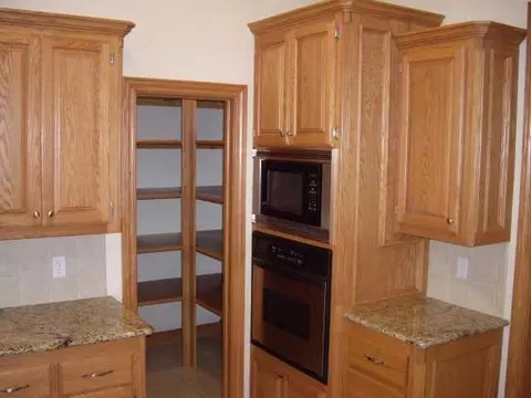 1718 Excaliber Dr, Tuttle, OK 73089 photo 6