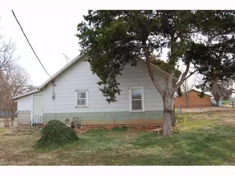 101 W Holly, Tuttle, OK 73089 photo 4