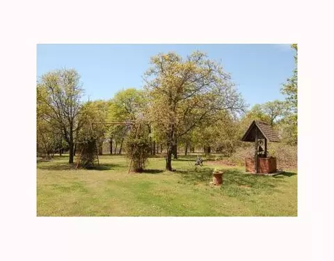 114 Boats Rd, Mcloud, OK 74851 photo 2