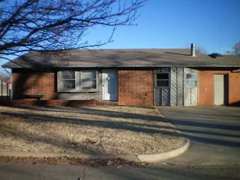 205 Lois, Tuttle, OK 73089 photo 1