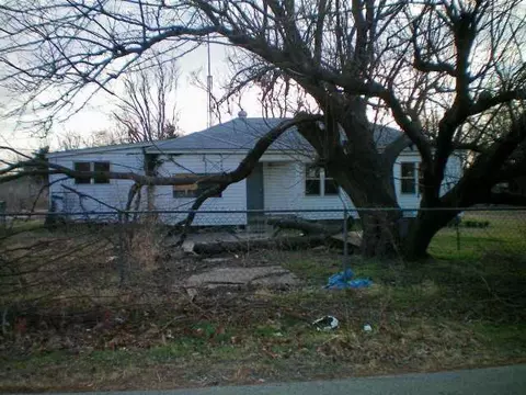 2228 Maxey, Harrah, OK 73045 photo 1