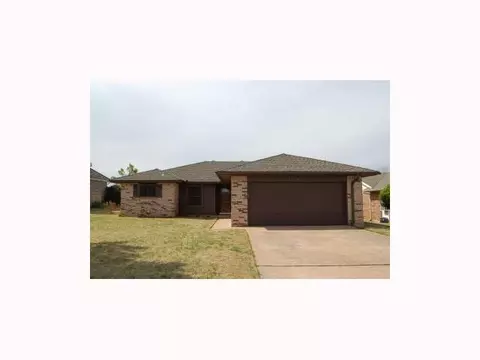 2002 Oak Forest Dr, Norman, OK 73071 photo 1