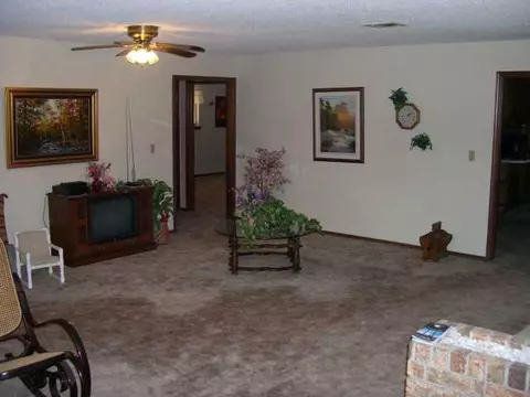 18806 Fishmarket, Mcloud, OK 74851 photo 5