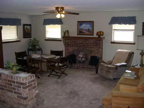18806 Fishmarket, Mcloud, OK 74851 photo 4
