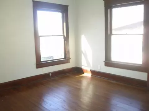 523 E Harrison, Guthrie, OK 73044 photo 6