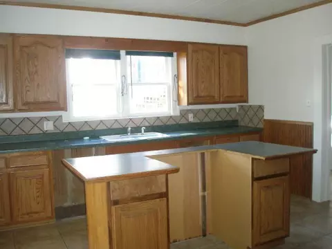 523 E Harrison, Guthrie, OK 73044 photo 3