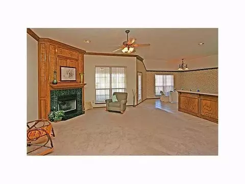 836 Oaklawn Dr, Tuttle, OK 73089 photo 5