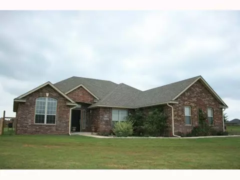 1887 Ruby Dr, Blanchard, OK 73010 photo 1