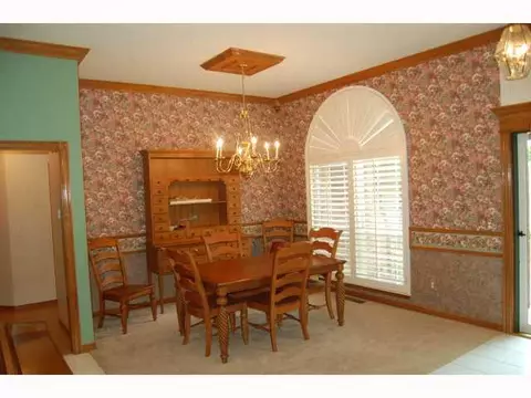 822 Oaklawn Dr, Tuttle, OK 73089 photo 4