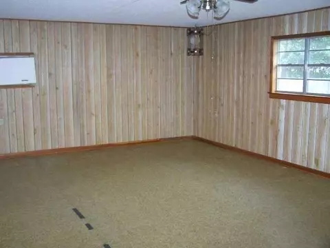 217 E Oklahoma St, Walters, OK 73572 photo 3