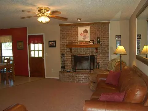 125 Pinewood, Tuttle, OK 73089 photo 2