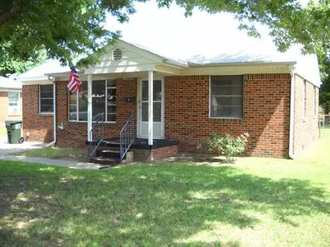 209 E Haddock St, Norman, OK 73069 photo 1