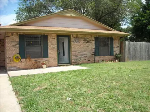 719 N Scott, Edmond, OK 73013 photo 2