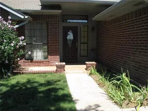 211 Waterfront Dr, Norman, OK 73071 photo 2