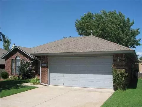 211 Waterfront Dr, Norman, OK 73071 photo 1