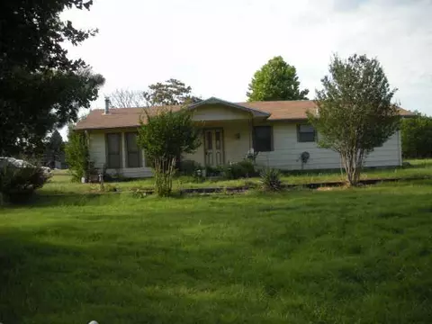 30108 Clear Pond Rd, Mcloud, OK 74851 photo 1