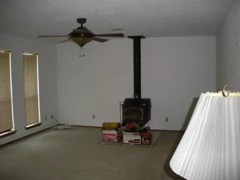30108 Clear Pond Rd, Mcloud, OK 74851 photo 4