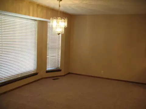 308 Brighton Dr, Edmond, OK 73003 photo 5