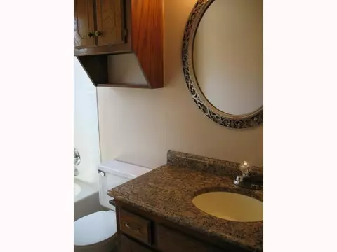 308 Brighton Dr, Edmond, OK 73003 photo 9