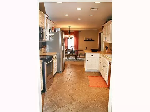 14008 Apache, Edmond, OK 73013 photo 3