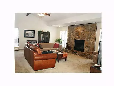 14008 Apache, Edmond, OK 73013 photo 4