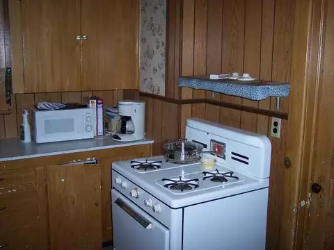 411 E Logan Ave, Guthrie, OK 73044 photo 4