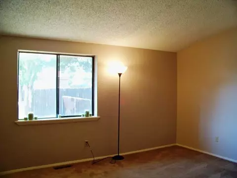 2109 Memphis, Norman, OK 73071 photo 9
