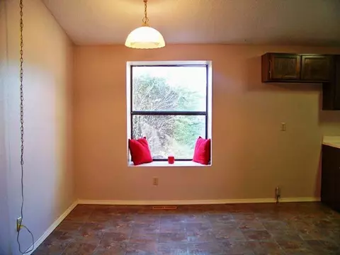 2109 Memphis, Norman, OK 73071 photo 4