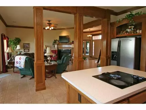 4206 Frontier Ln, Tuttle, OK 73089 photo 5