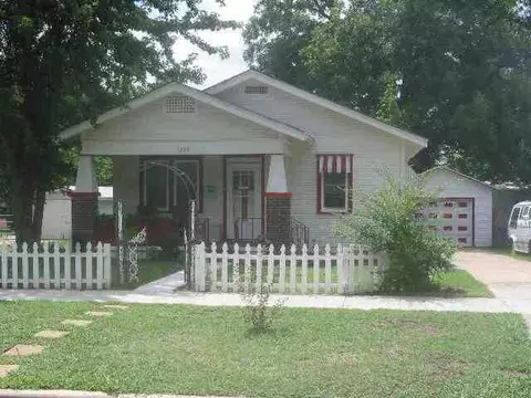 1305 E 10th, Shawnee, OK 74801 photo 1